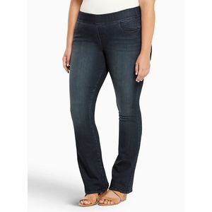 Torrid Slim Boot Lean Jeans Size 2 short (18/20)
